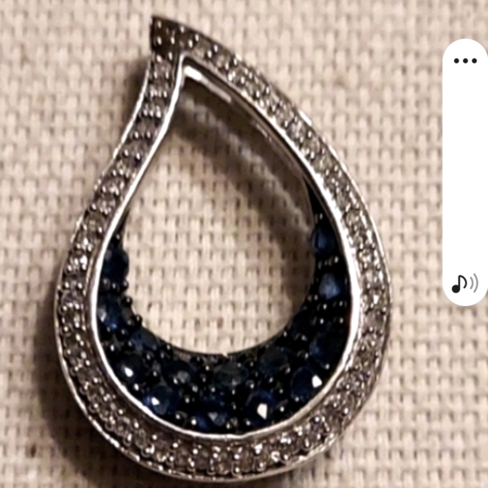 FINAL SALE 14K White gold pendant